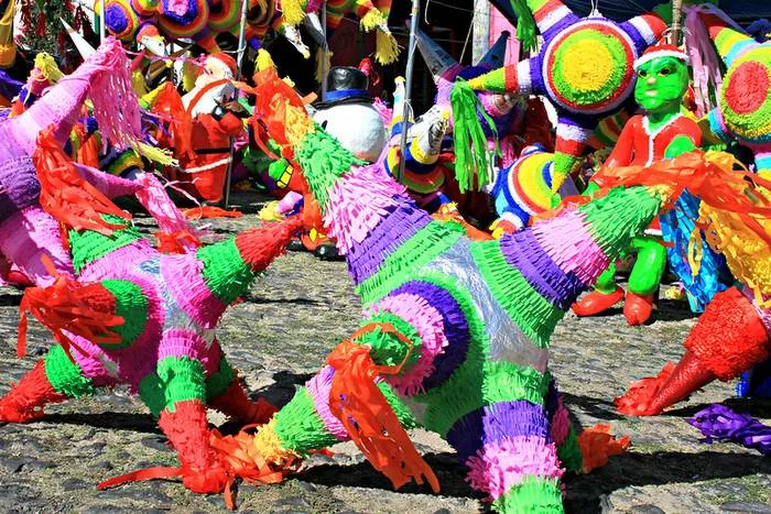La Piñata : un des symboles de la culture mexicaine