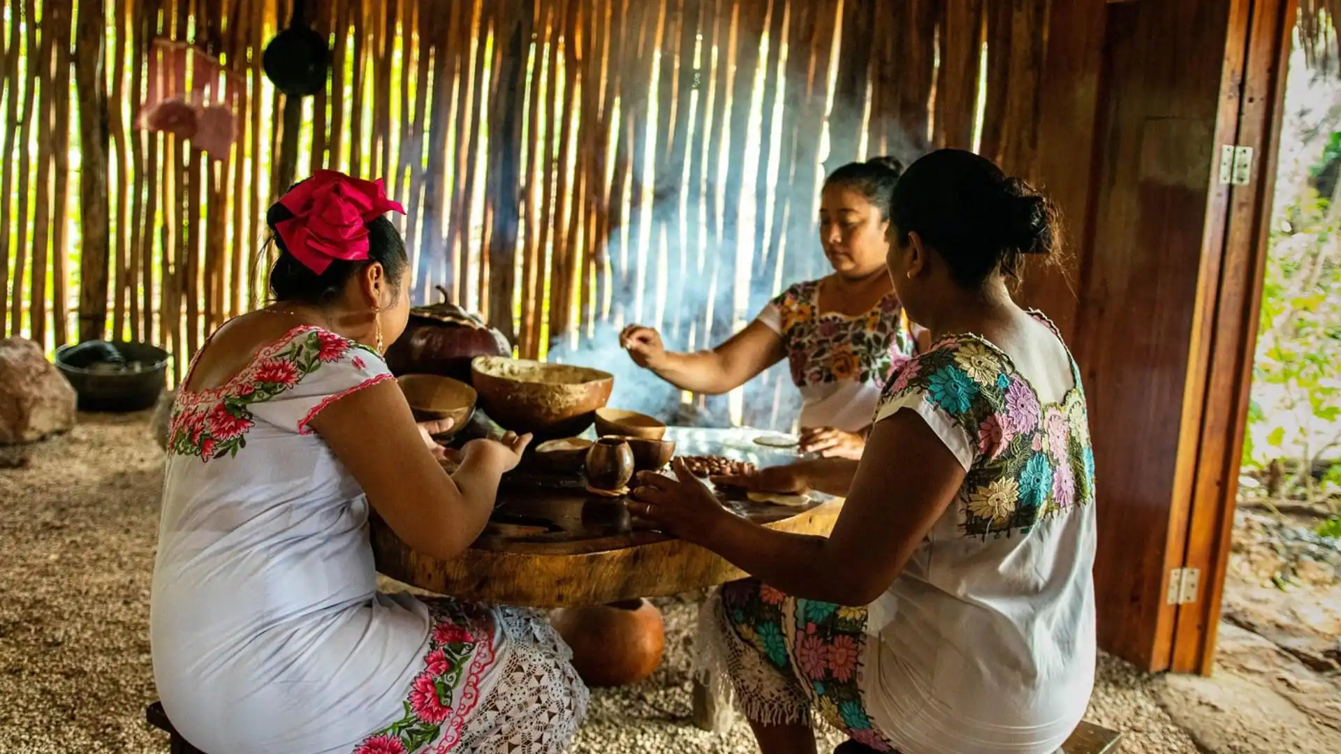Cours de cuisine maya au cœur d’une famille locale